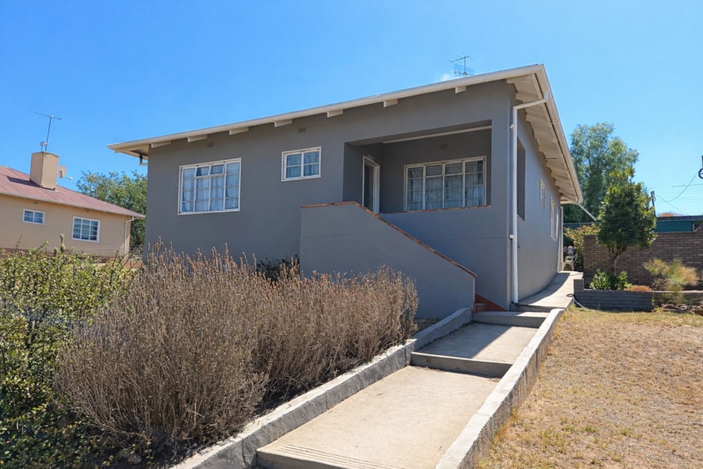 House for sale in Oudtshoorn South - 1OU1730270