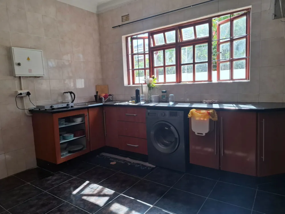 House let in Block 9, Botswana - 3BO1731677