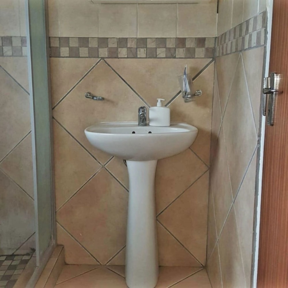 House for sale in Dibeng, Northern Cape - 1RN1730282