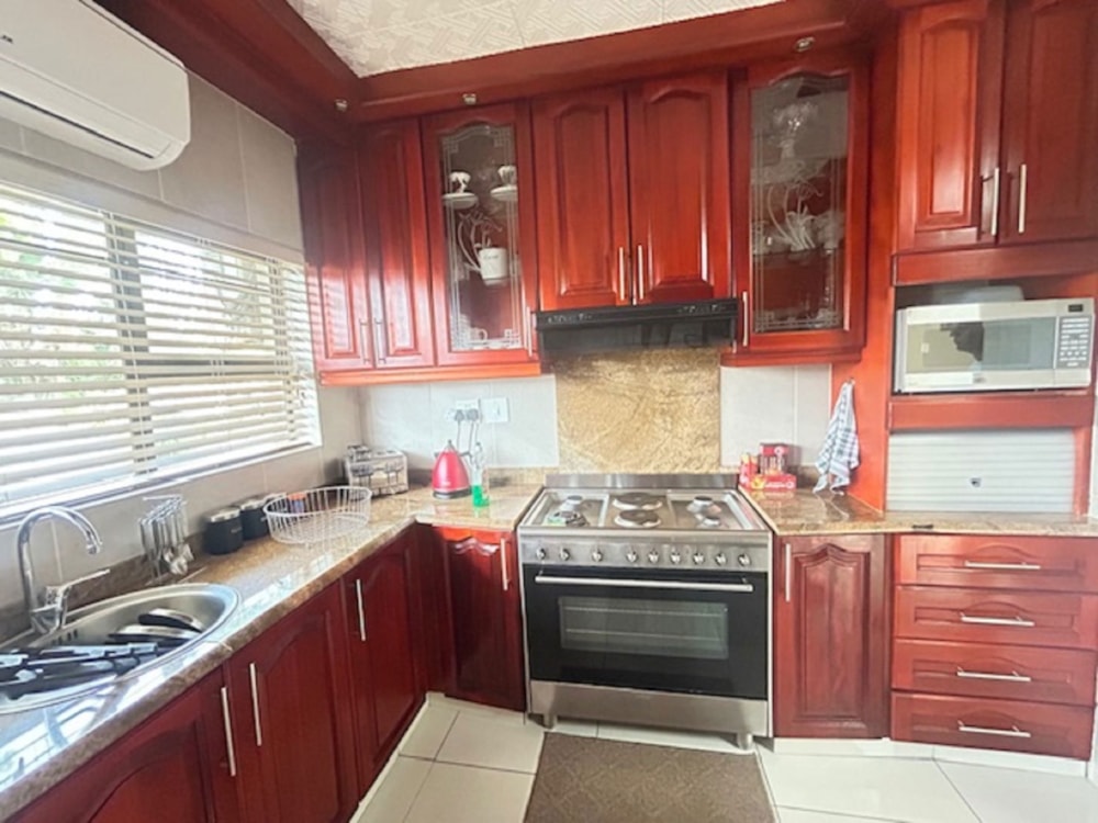 House for sale in Veldenvlei - 1RY1730888