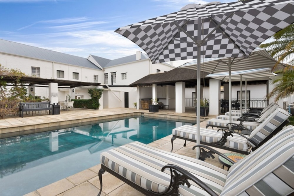 Country hotel for sale in Prince Albert - PGLAG1730325 Country hotel for sale in Prince Albert - PGLAG1730325