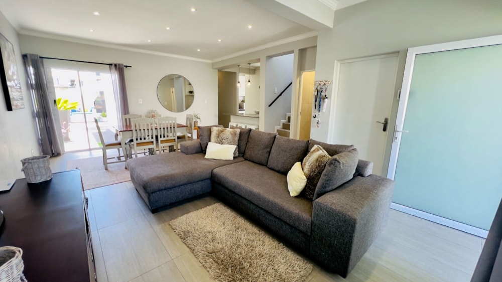 House for sale in Sandown, Blouberg - 1TV1730524