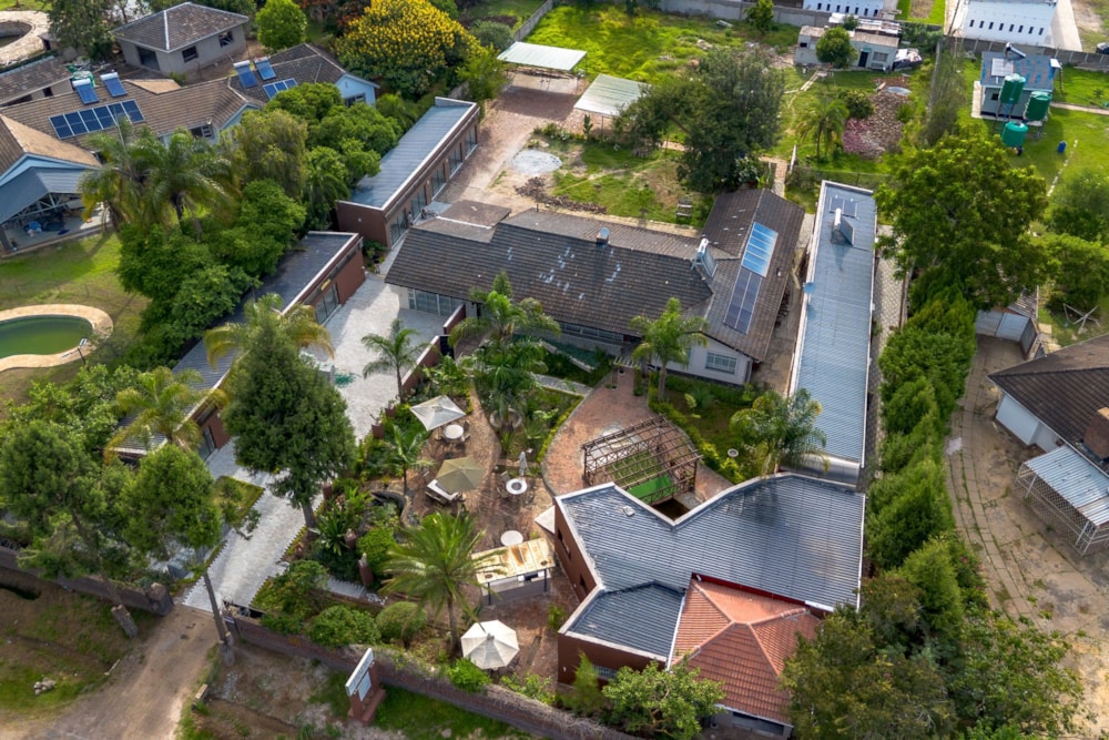 Commercial Building to rent in Groombridge, Zimbabwe - 3ZB1730359 Commercial Building to rent in Groombridge, Zimbabwe - 3ZB1730359