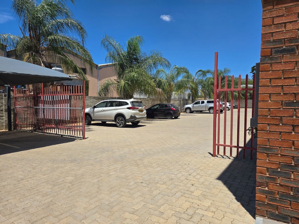 Commercial Building to rent in Phakalane, Botswana - 3BO1730394 Commercial Building to rent in Phakalane, Botswana - 3BO1730394