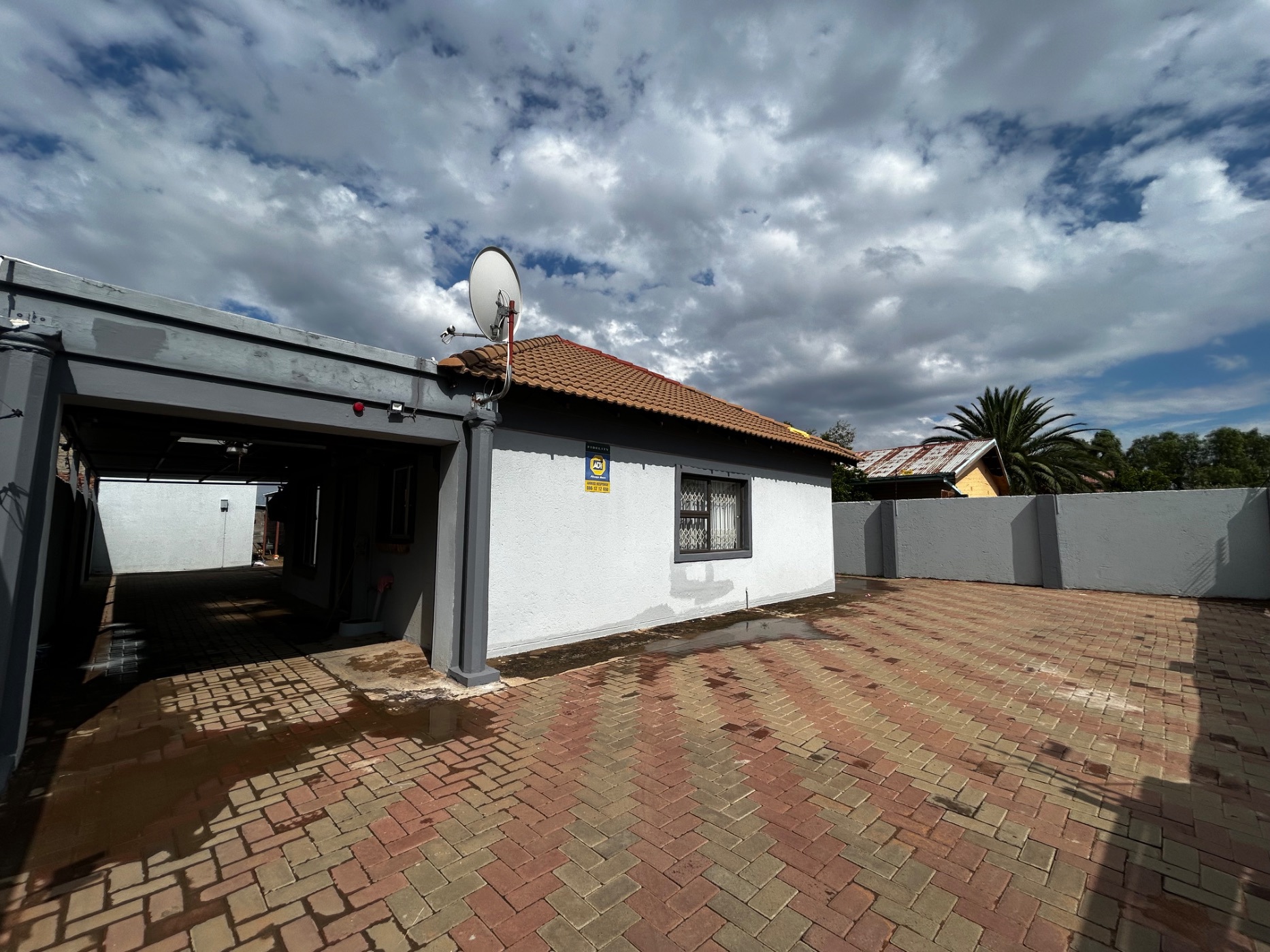 House to rent in West End , Kimberley - 1KJ1730437