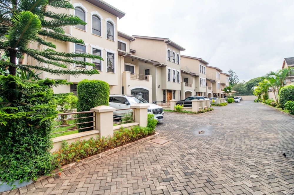 Townhouse for sale in Lavington, Kenya - 3KE1730476