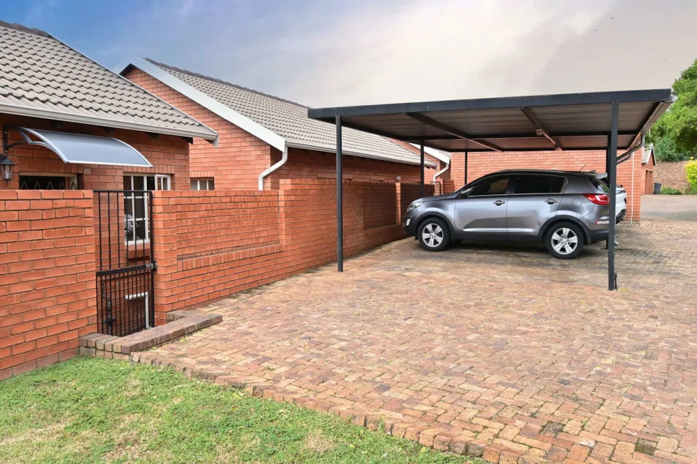 Townhouse let in Kyalami Hills - MDL1730518 Townhouse let in Kyalami Hills - MDL1730518