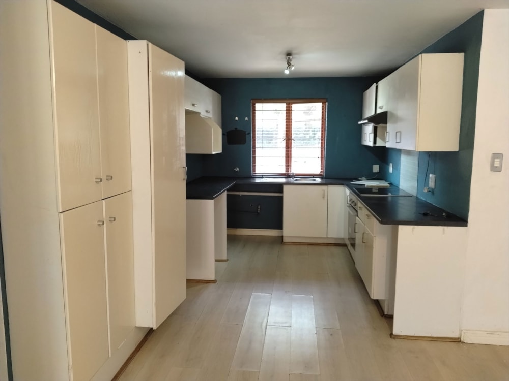 Apartment to rent in Paulshof - FYL1730612 Apartment to rent in Paulshof - FYL1730612