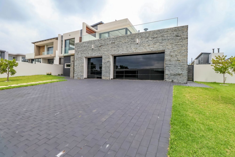 Security estate home for sale in Midstream Ridge Estate - CN1731141