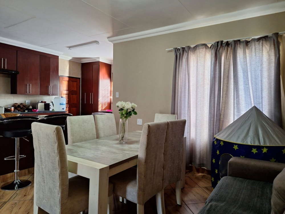 Townhouse for sale in Lydenburg (Mashishing) - 1LY1730704