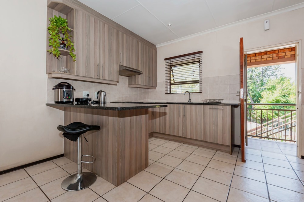 Apartment for sale in Ferndale, Randburg - RAN1730625
