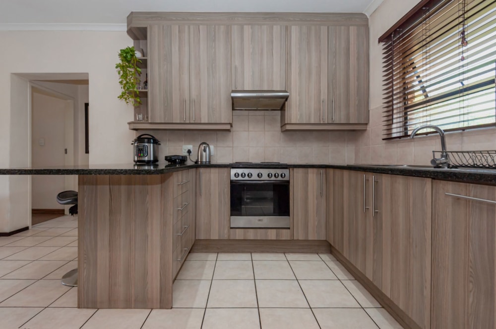 Apartment for sale in Ferndale, Randburg - RAN1730625