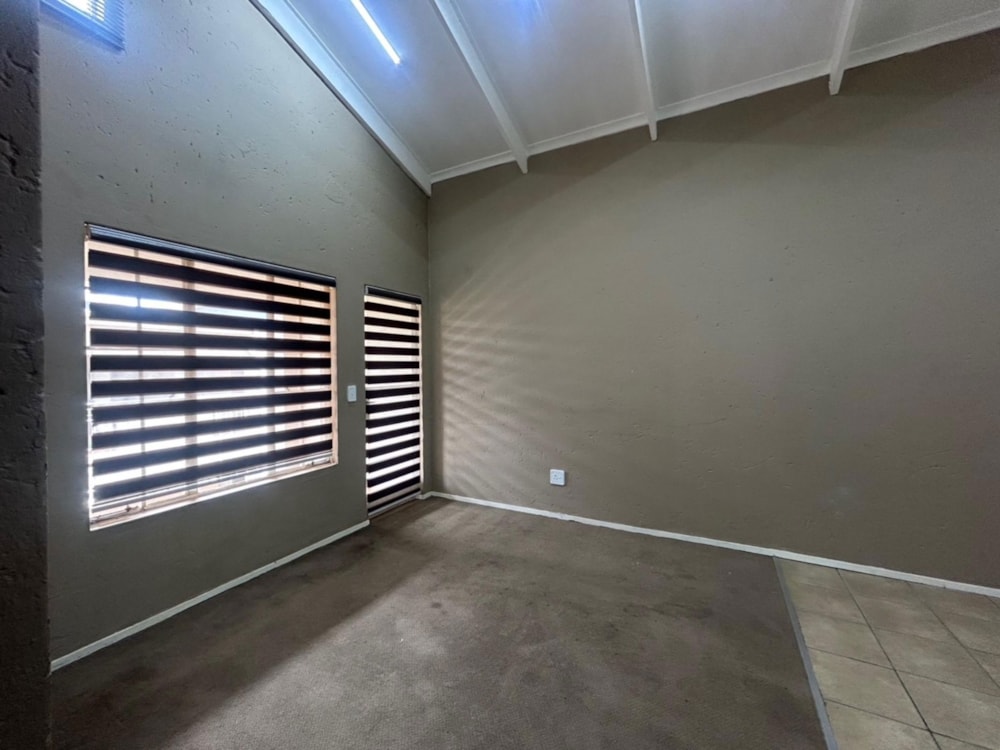 Apartment for sale in Brentwood Park, Benoni - EN1731488