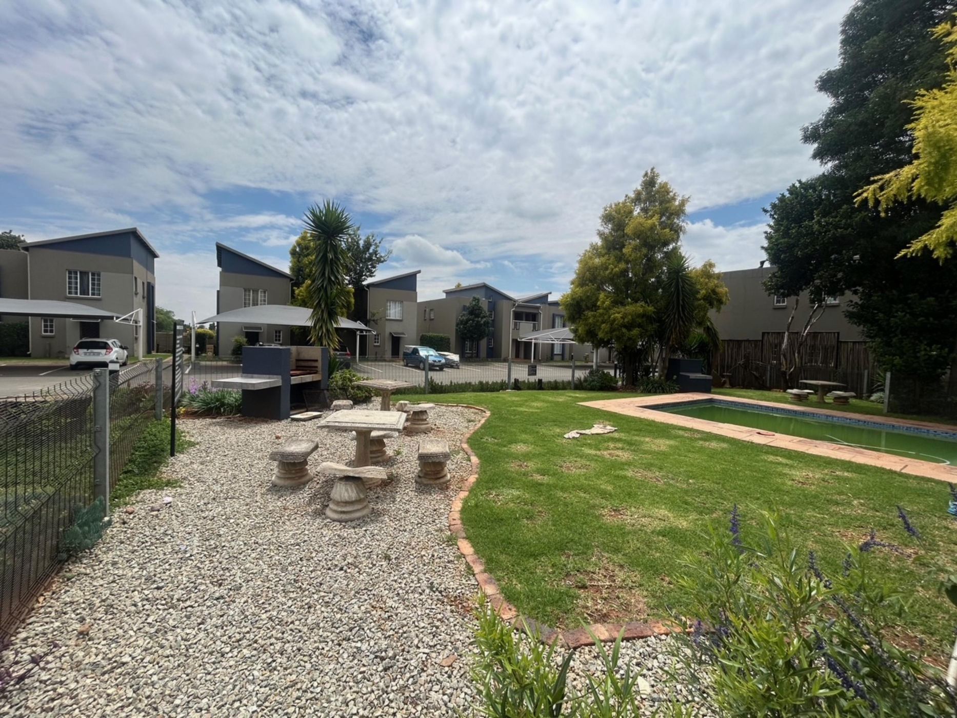 Apartment for sale in Brentwood Park, Benoni - EN1731488
