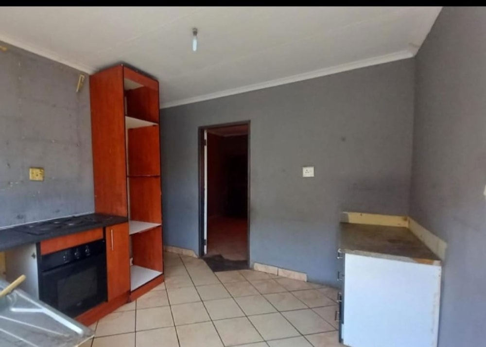 House for sale in Hlalamnandi - 1MD1730641