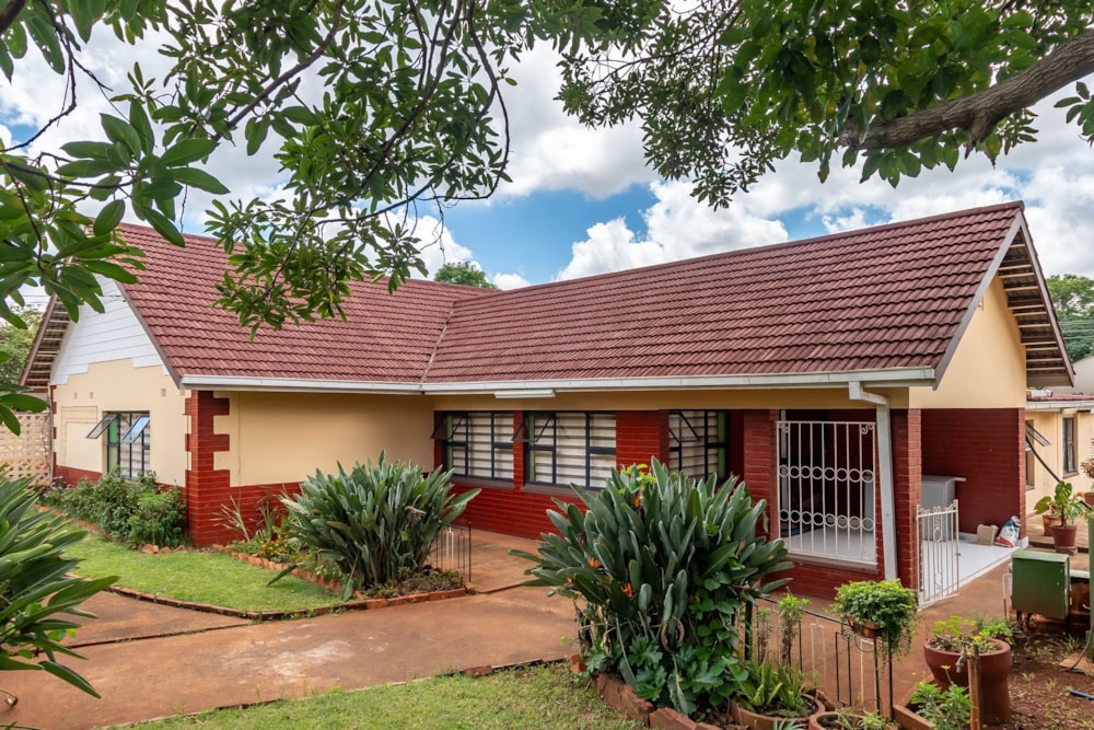 Commercial office for sale in Eastlea North, Zimbabwe - 3ZB1730681