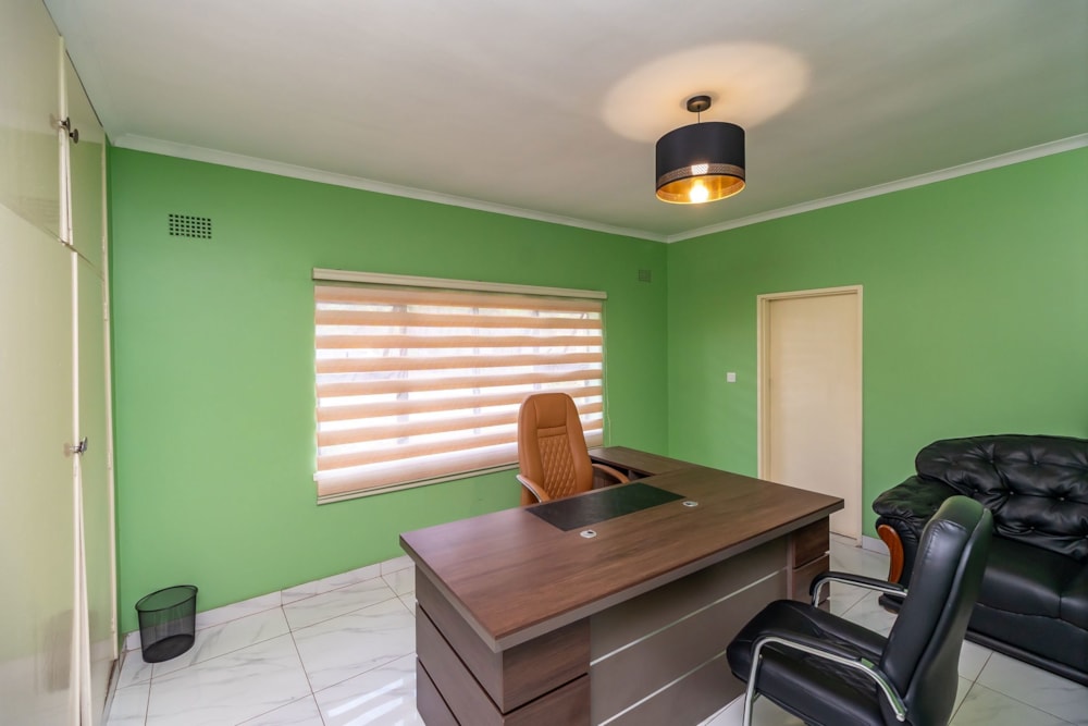 Commercial office for sale in Eastlea North, Zimbabwe - 3ZB1730681