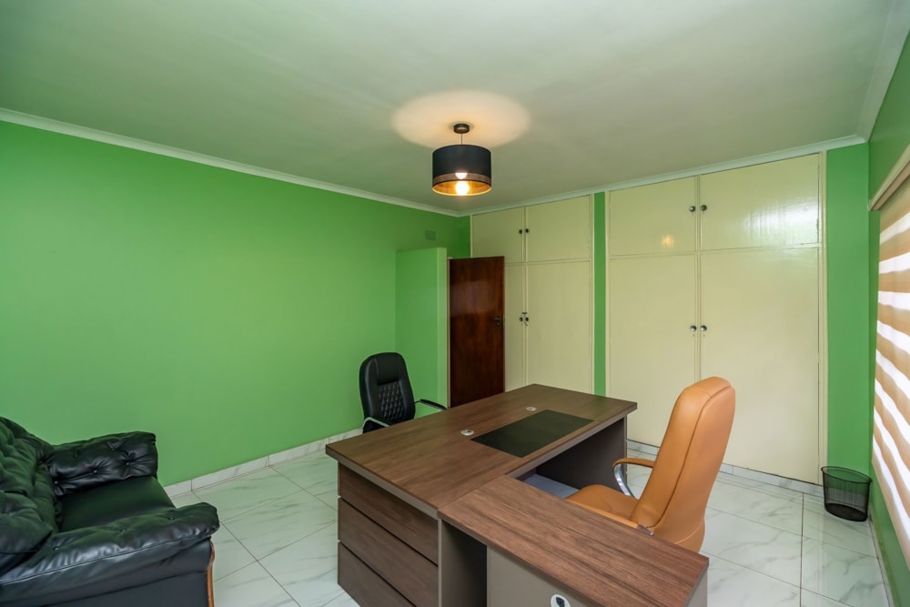 Commercial office for sale in Eastlea North, Zimbabwe - 3ZB1730681