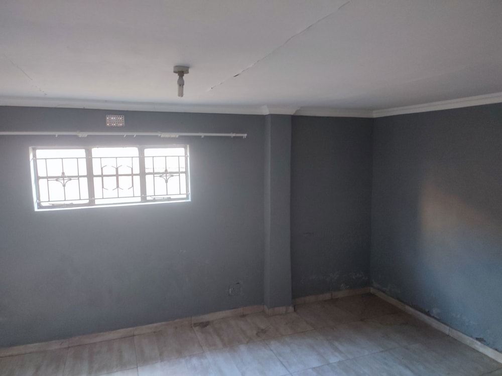 House for sale in Kanyamazane - 1NS1730738 House for sale in Kanyamazane - 1NS1730738