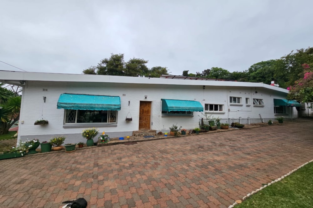 House for sale in Hillside, East, Zimbabwe - 3ZB1730744 House for sale in Hillside, East, Zimbabwe - 3ZB1730744