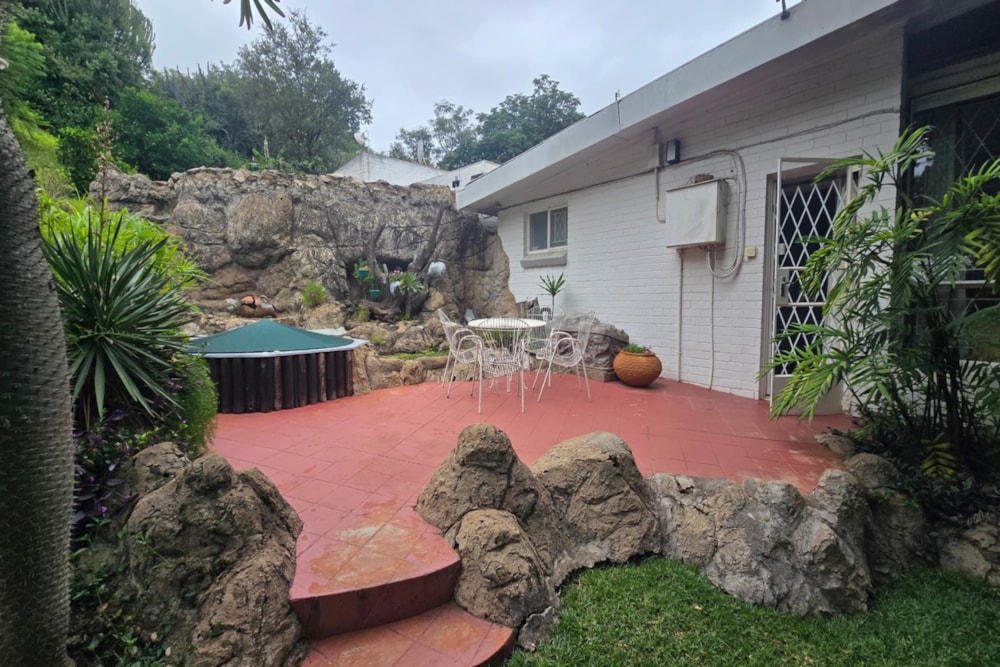 House for sale in Hillside, East, Zimbabwe - 3ZB1730744 House for sale in Hillside, East, Zimbabwe - 3ZB1730744