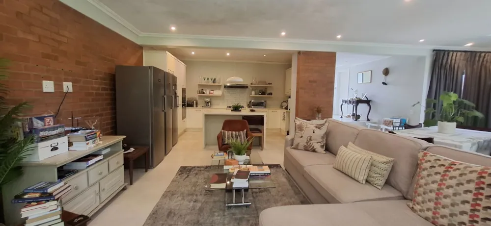 Townhouse let in Kloof - 1KF1730771