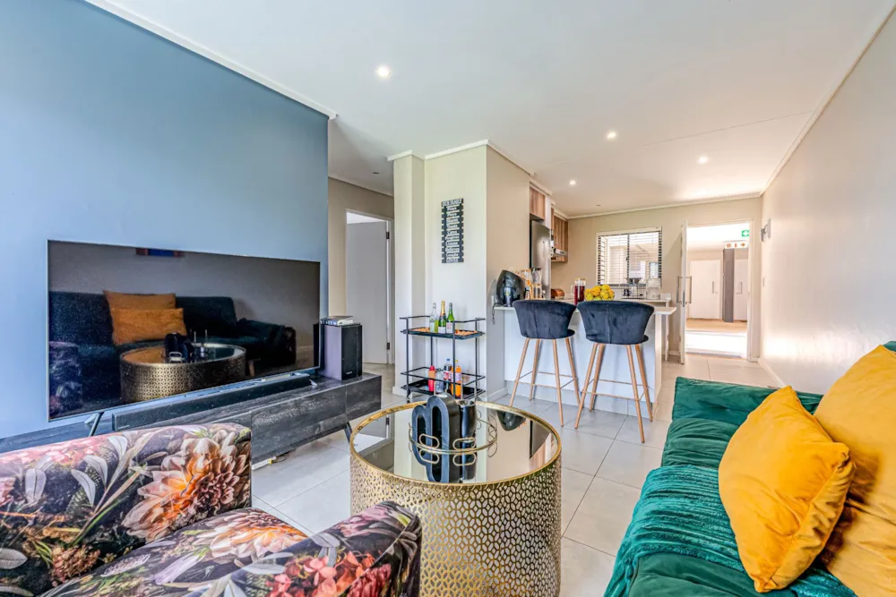 Apartment for sale in Cotswold Fenns - 1KF1730787