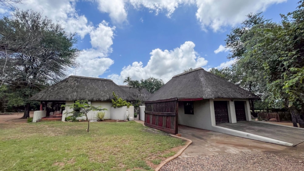 Golf estate house to rent in Phalaborwa - 1PW1730815 Golf estate house to rent in Phalaborwa - 1PW1730815