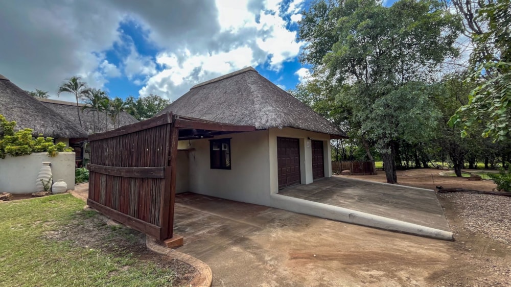 Golf estate house to rent in Phalaborwa - 1PW1730815 Golf estate house to rent in Phalaborwa - 1PW1730815