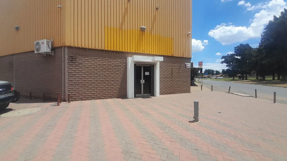 Commercial industrial property for sale in Vanderbijlpark CE 6 - 1VT1730816 Commercial industrial property for sale in Vanderbijlpark CE 6 - 1VT1730816
