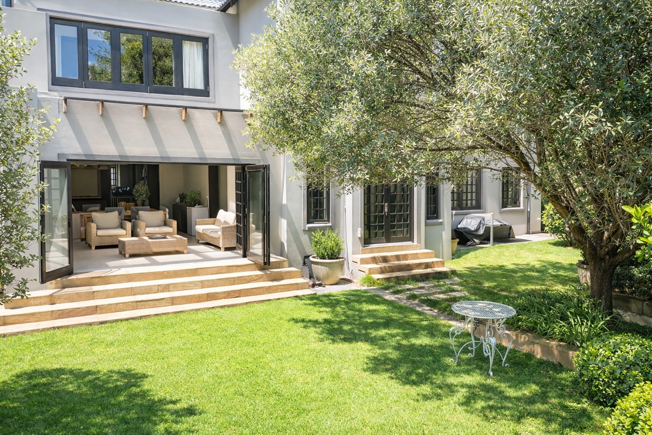 Double-storey house for sale in Boardwalk Meander - PT1730840