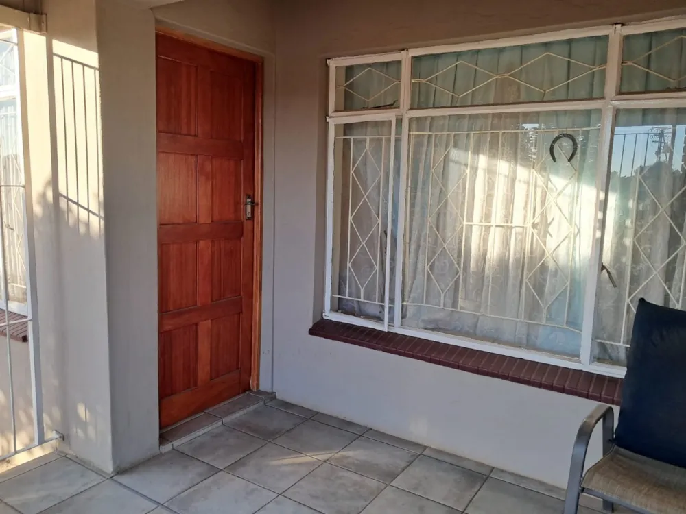 Semi-detached house let in Homelands - 1VT1730920 Semi-detached house let in Homelands - 1VT1730920