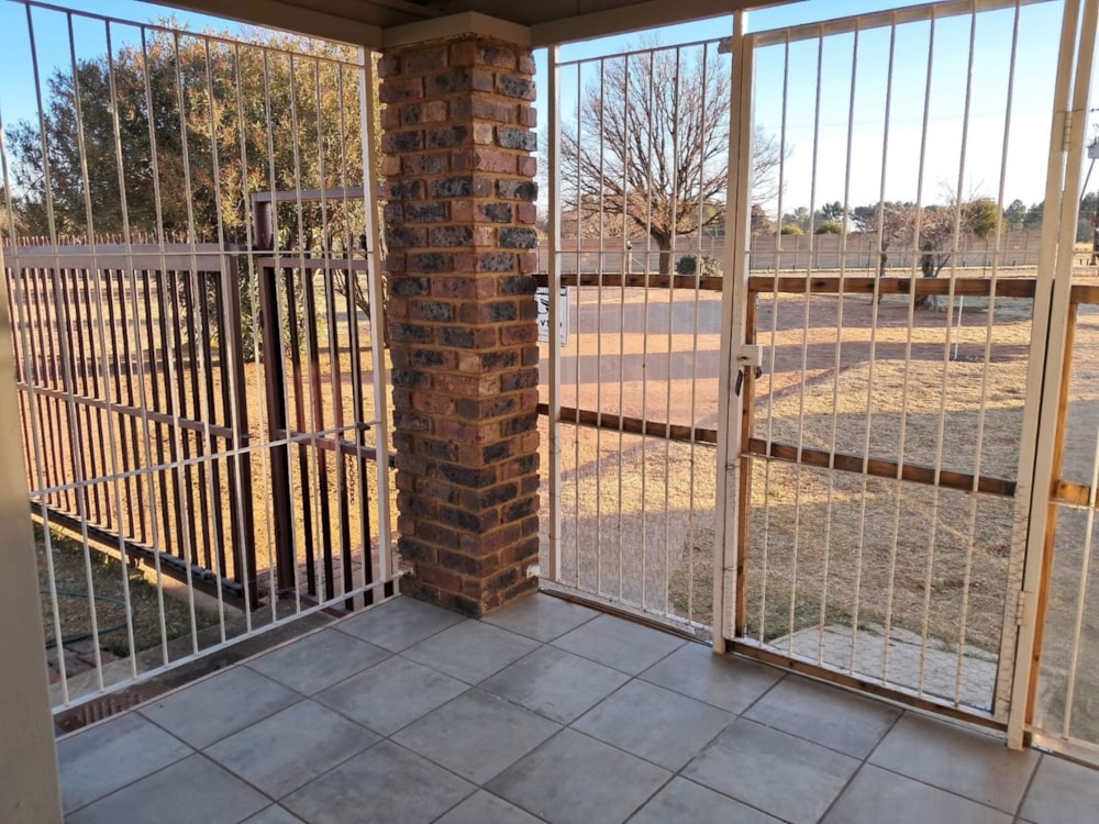 Semi-detached house to rent in Vereeniging - 1VT1730920 Semi-detached house to rent in Vereeniging - 1VT1730920
