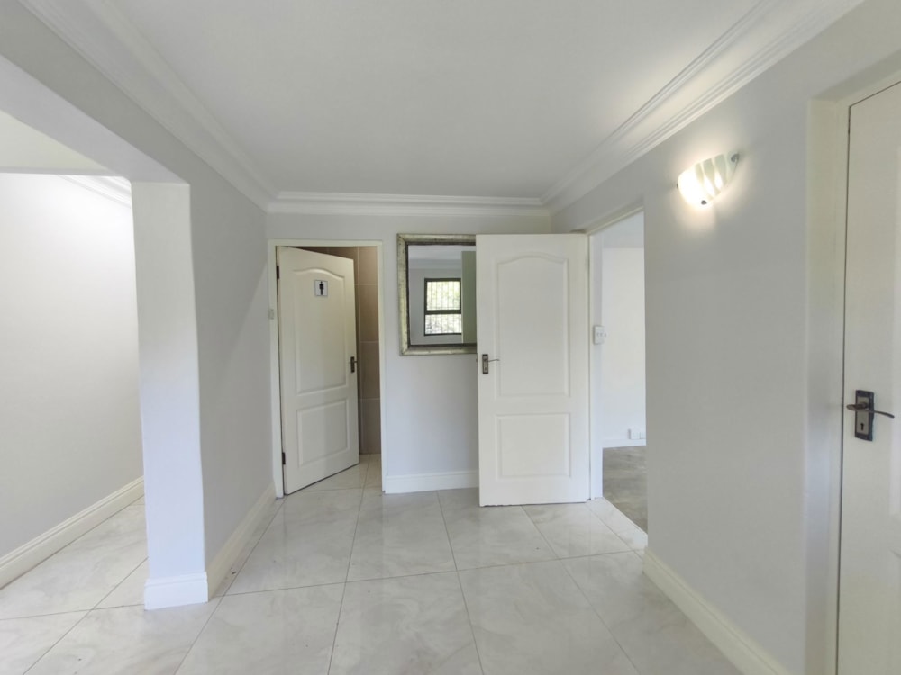 Commercial Building to rent in Kloof - 1KF1730925 Commercial Building to rent in Kloof - 1KF1730925