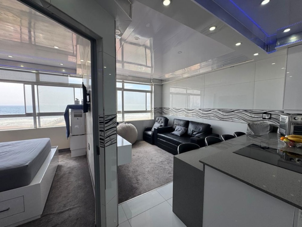 Apartment for sale in South Beach Durban - 1DA1730989 Apartment for sale in South Beach Durban - 1DA1730989