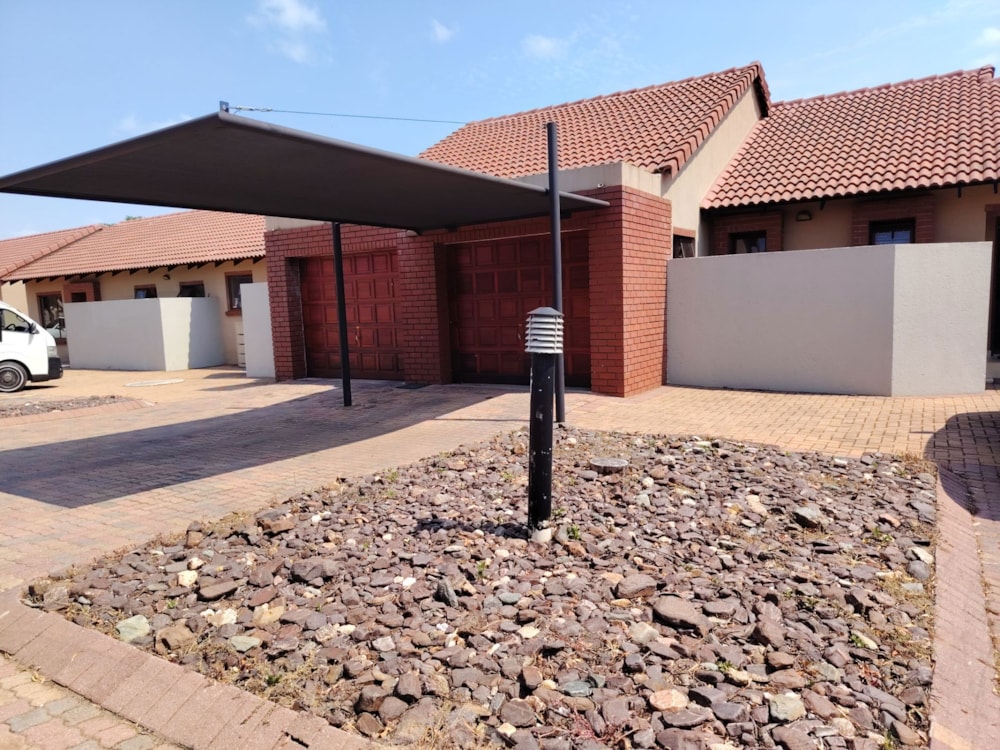 Townhouse for sale in Bendor - 1PS1731377 Townhouse for sale in Bendor - 1PS1731377