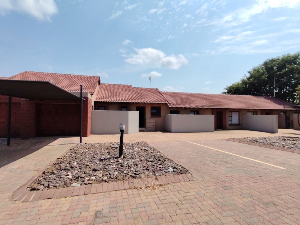 Townhouse for sale in Bendor - 1PS1731377 Townhouse for sale in Bendor - 1PS1731377