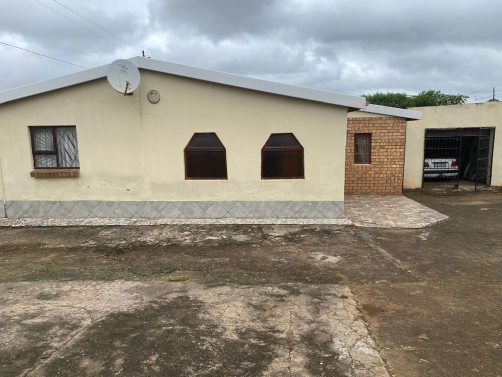 House for sale in Mthatha - 1MH1731011