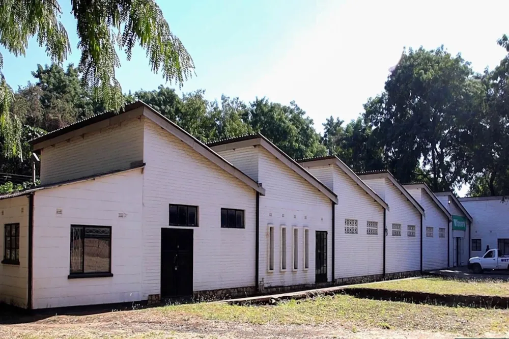 Commercial Building for sale in Chiredzi, Zimbabwe - 3ZB1731006 Commercial Building for sale in Chiredzi, Zimbabwe - 3ZB1731006