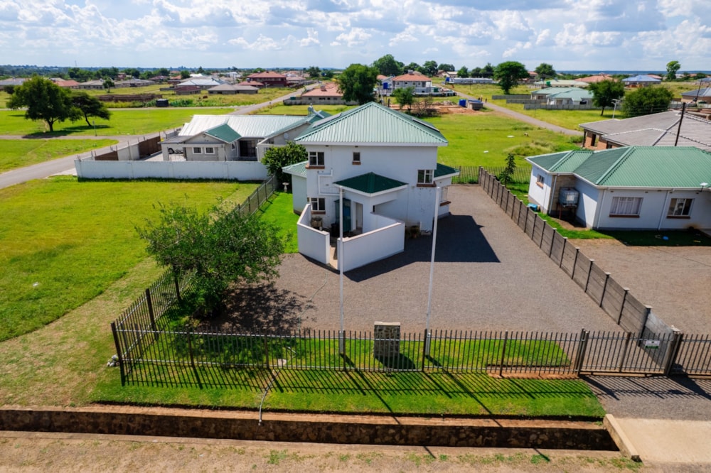 House for sale in Bulawayo, Zimbabwe - 3ZB1731100