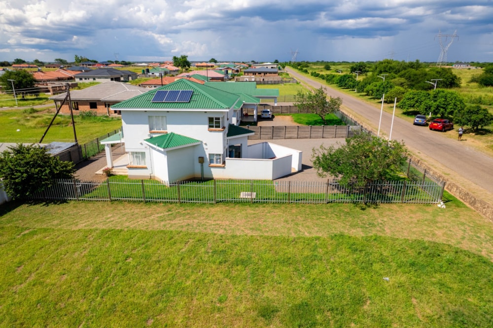 House for sale in Bulawayo, Zimbabwe - 3ZB1731100