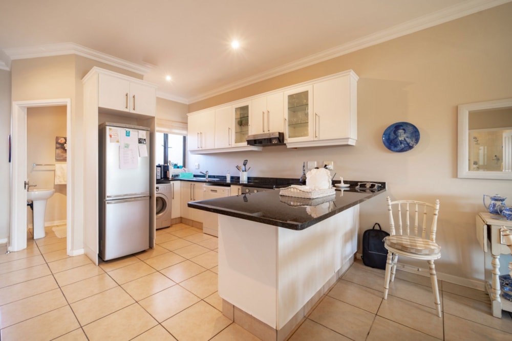 Townhouse to rent in Simbithi Eco Estate - 1BD1731108