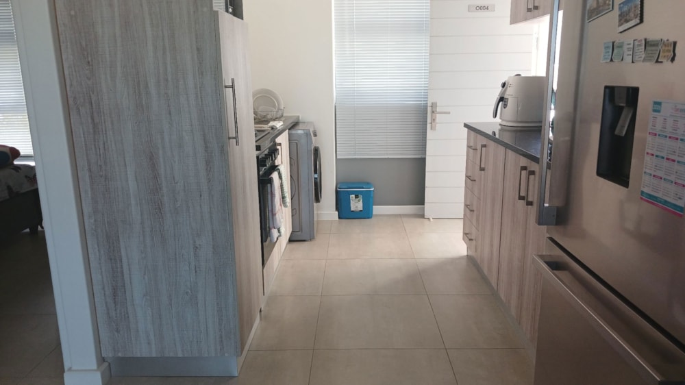 Apartment to rent in Eersterivier, Cape Town - 1KV1731148