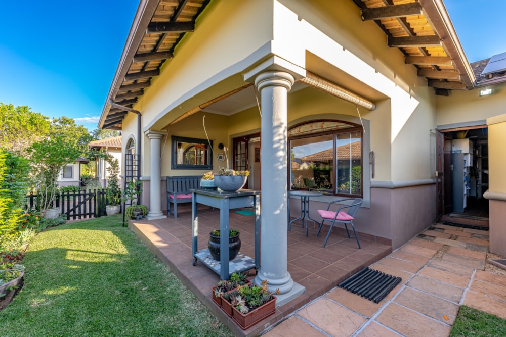 Townhouse for sale in Le Domaine Estate - 1KF1731496