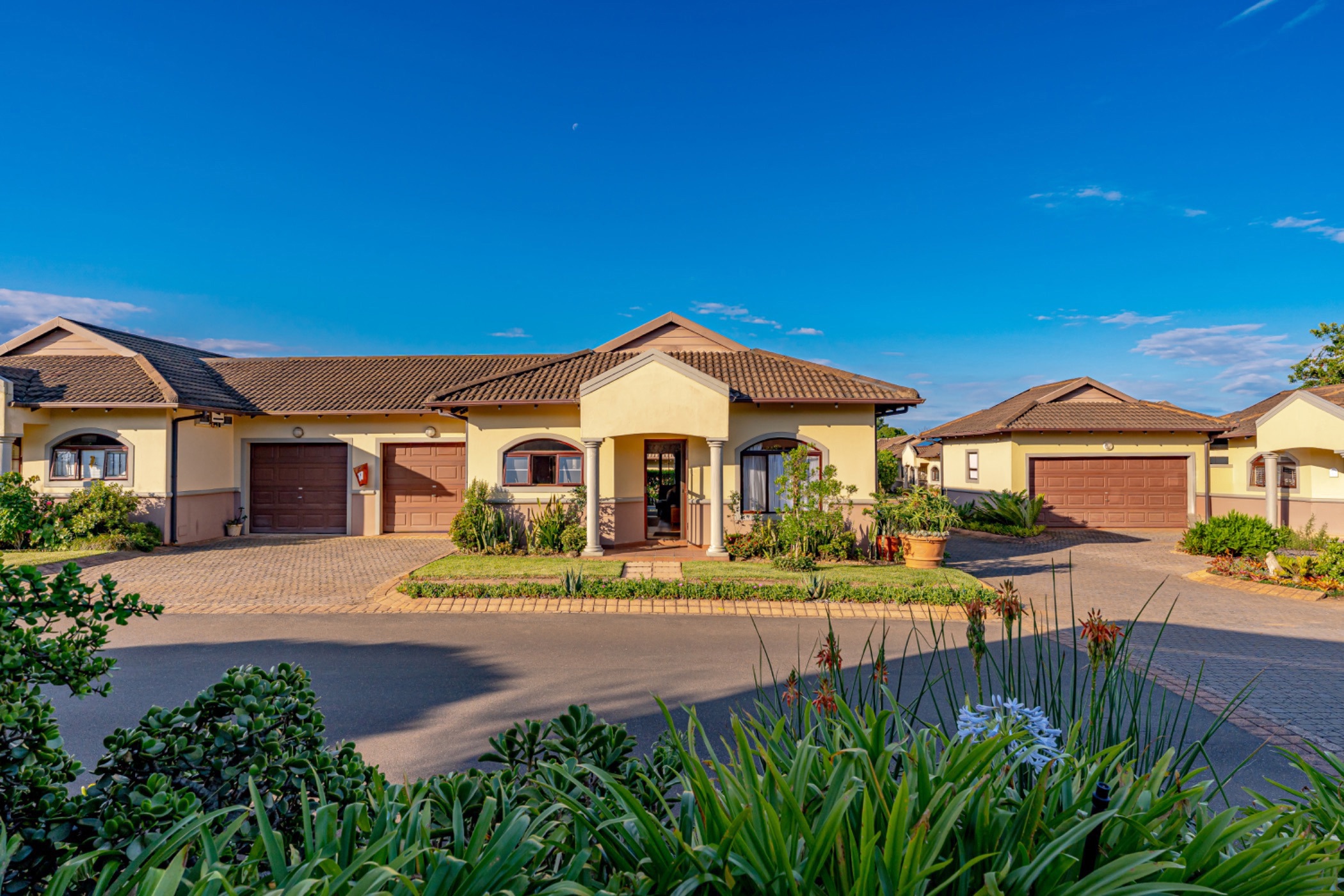 Townhouse for sale in Le Domaine Estate - 1KF1731496