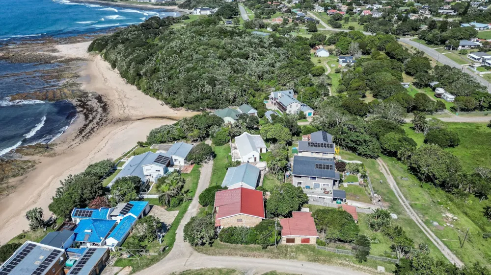 Double-storey house for sale in Kei Mouth - 1EZ1731154 Double-storey house for sale in Kei Mouth - 1EZ1731154