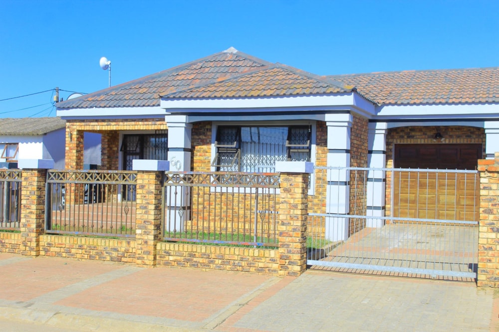 House for sale in Kwa Nobuhle - 1UK1731319 House for sale in Kwa Nobuhle - 1UK1731319