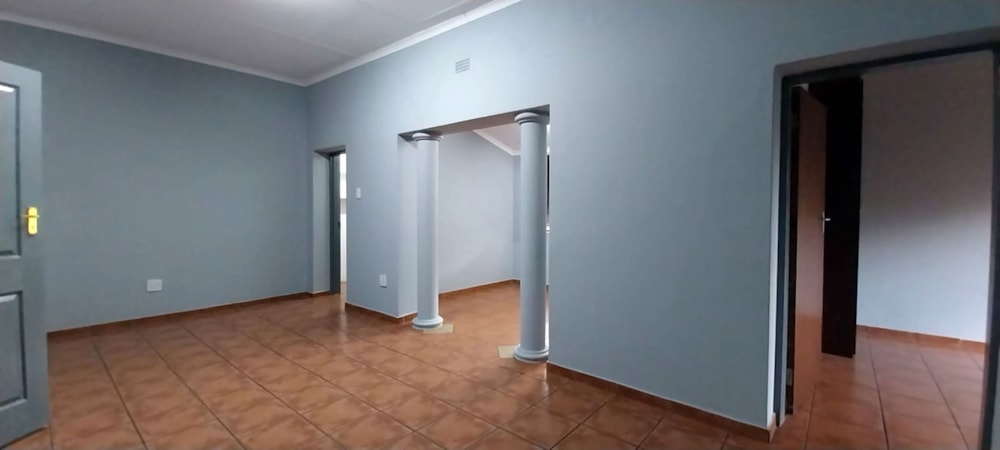 Commercial Building for sale in Lydenburg (Mashishing) - 1LY1731195
