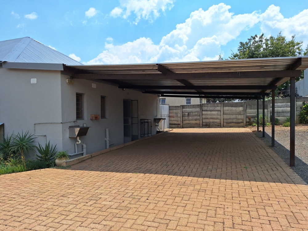 Commercial Building for sale in Lydenburg (Mashishing) - 1LY1731195