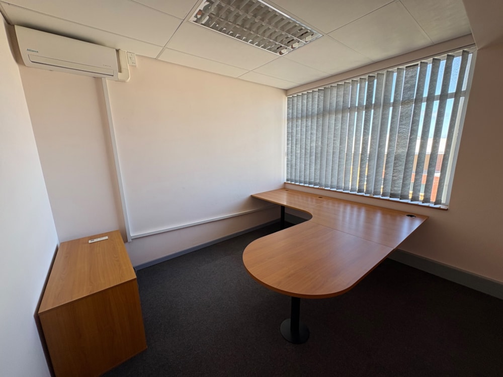 Commercial Building to rent in Fairview, Port Elizabeth, Gqeberha - 1PLZ1731998